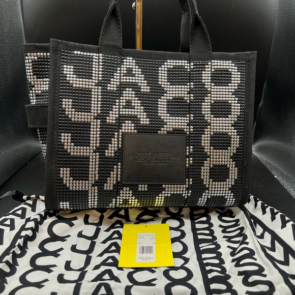 Marc Jacobs Tote Bag With Crossbody Strap and dust bag NEW with dust bag - Picture 2 of 8